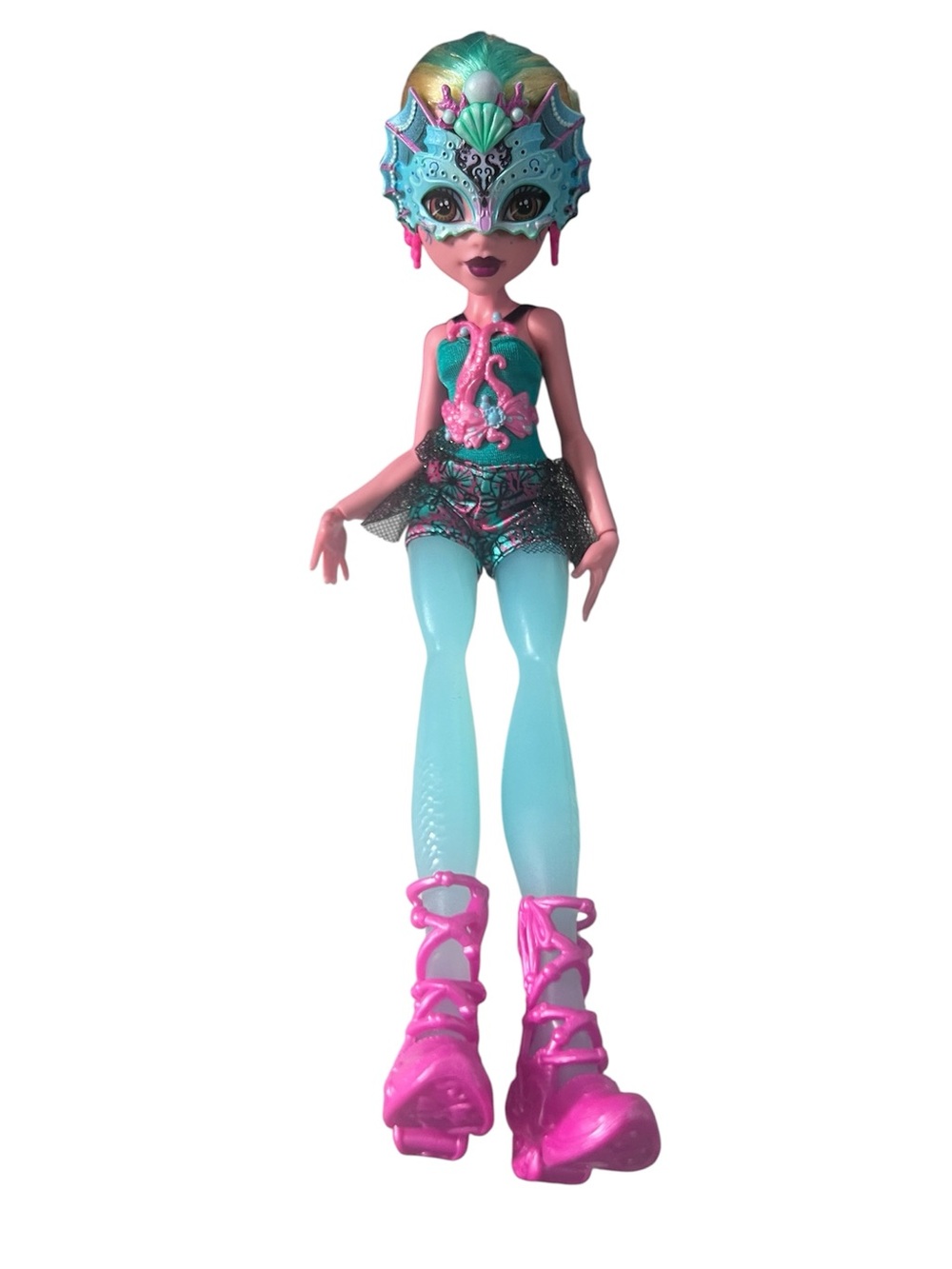 Monster High Buried Secrets Wave 3 Lagoona Blue Fashion Doll Haunted Dance